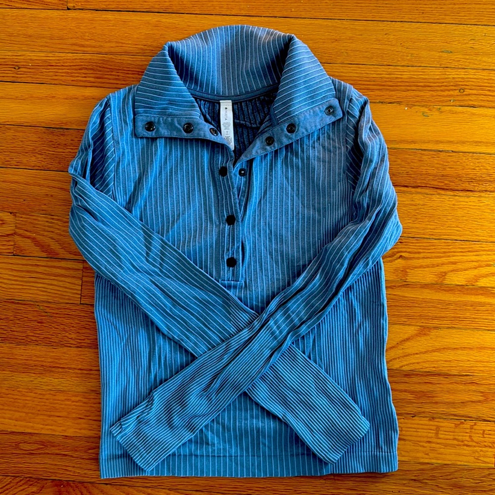 EUC Athleta Flurry Seamless Henley Women XS - Heron Blue